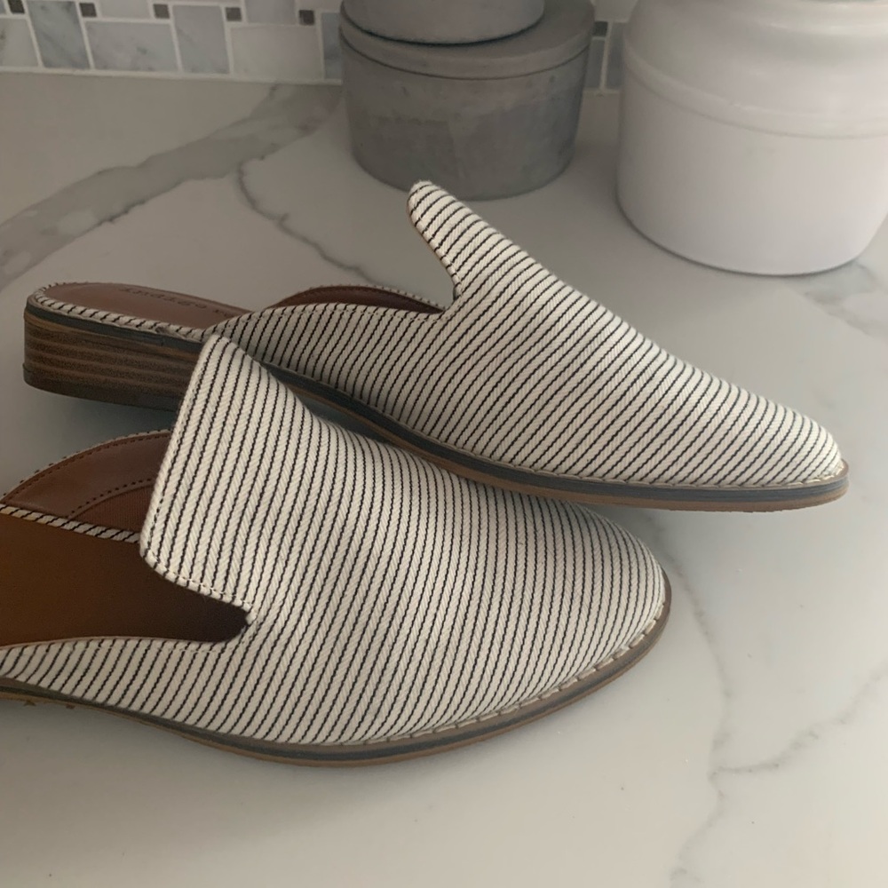 Indigo Rd Hayze Striped Mules - Picture 3 of 4